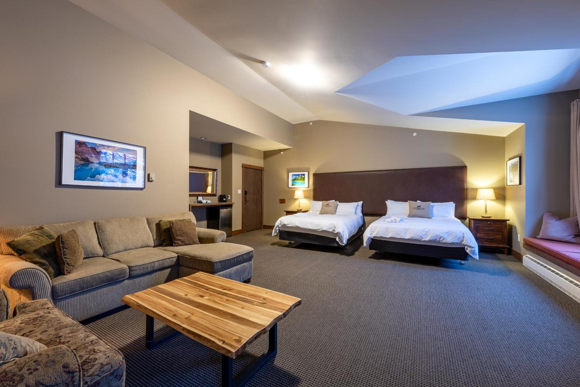 Copper Horse Lodge ゴールデン エクステリア 写真