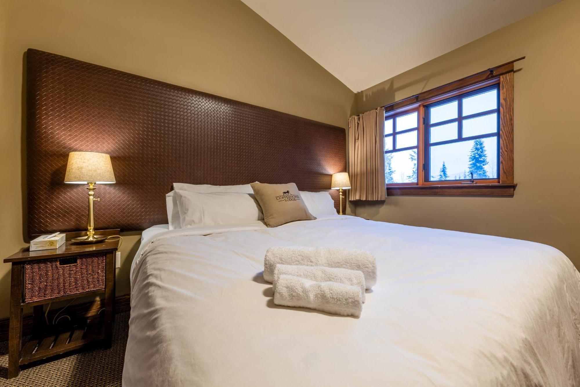 Copper Horse Lodge ゴールデン エクステリア 写真