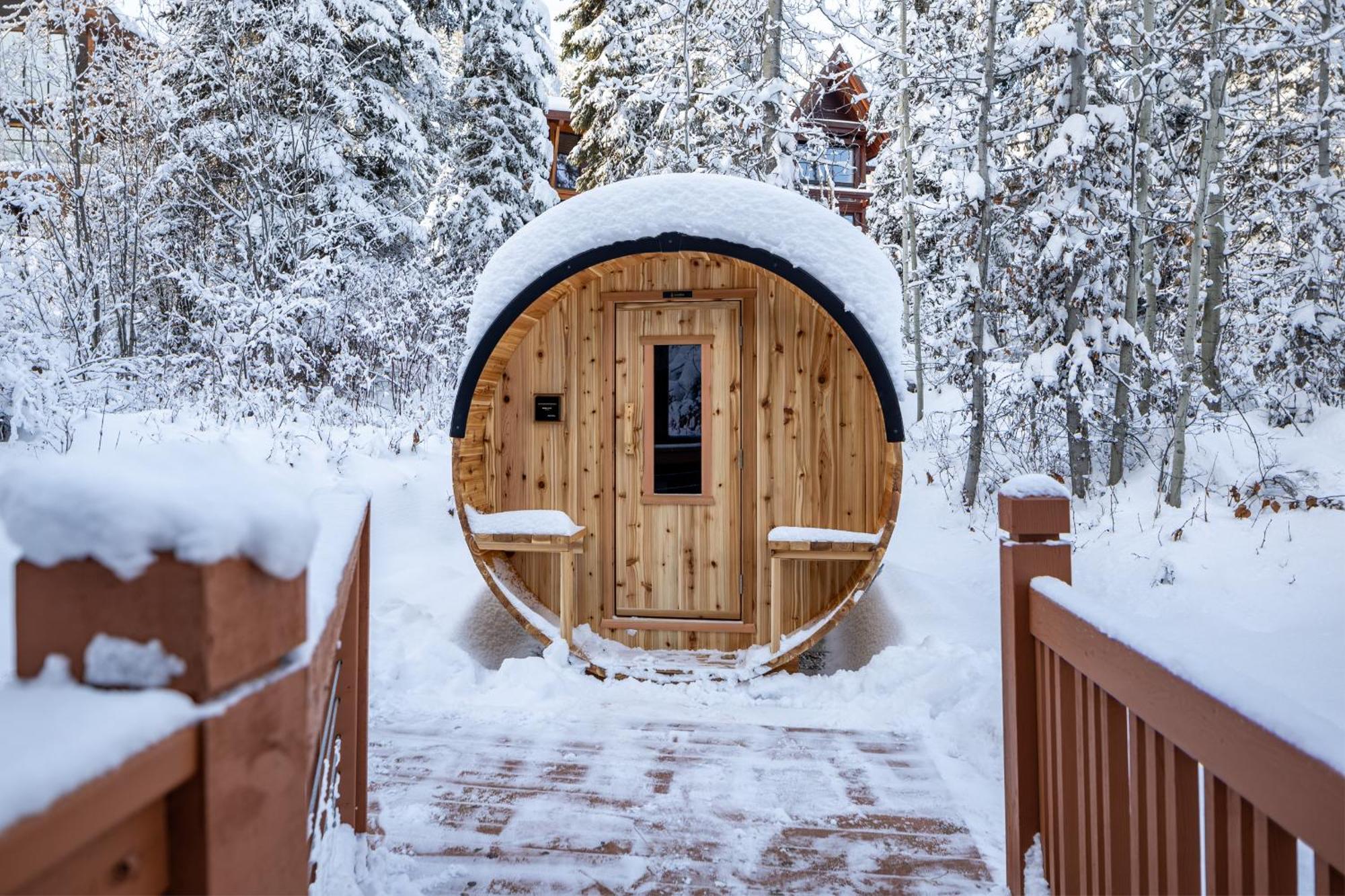 Copper Horse Lodge ゴールデン エクステリア 写真