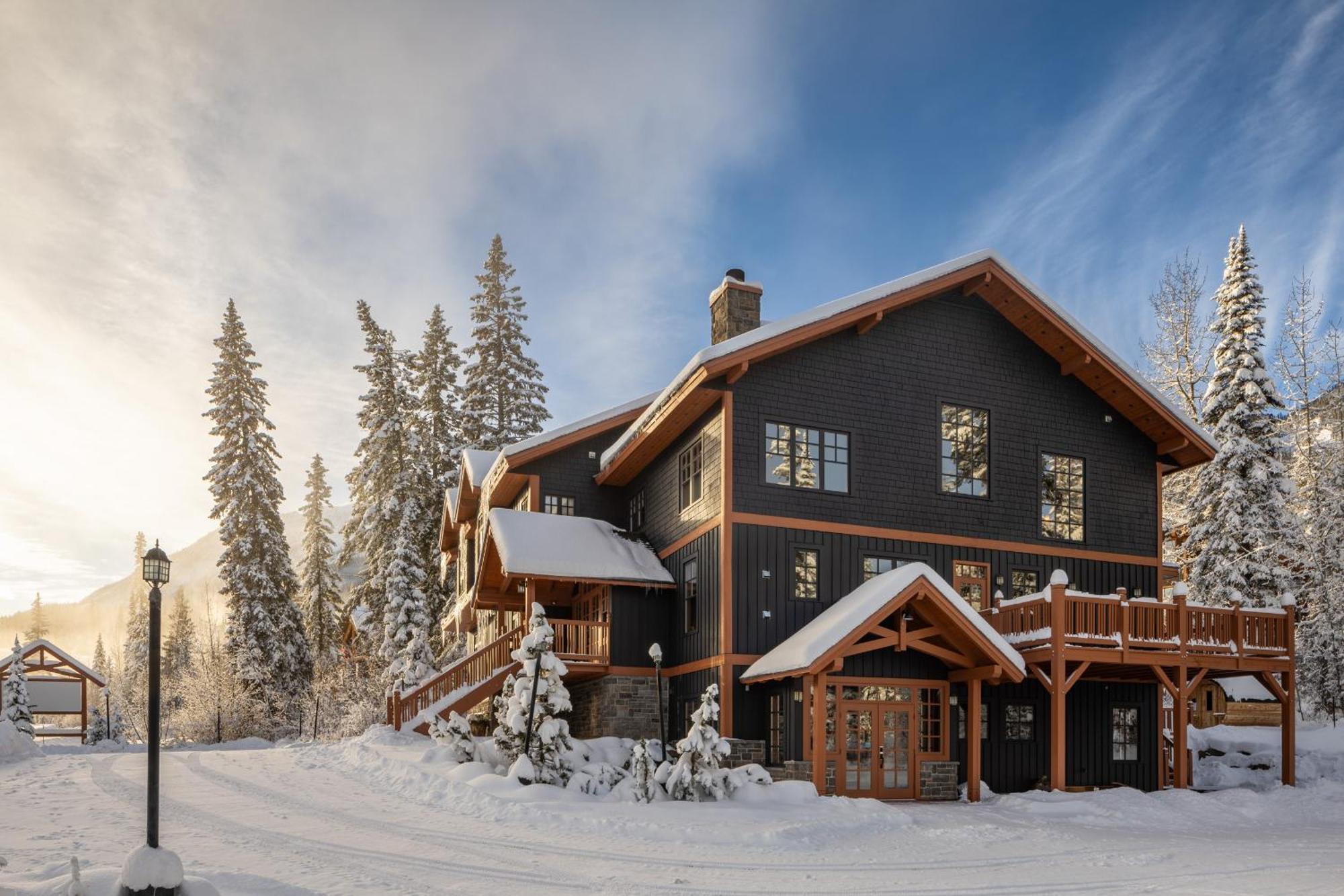 Copper Horse Lodge ゴールデン エクステリア 写真